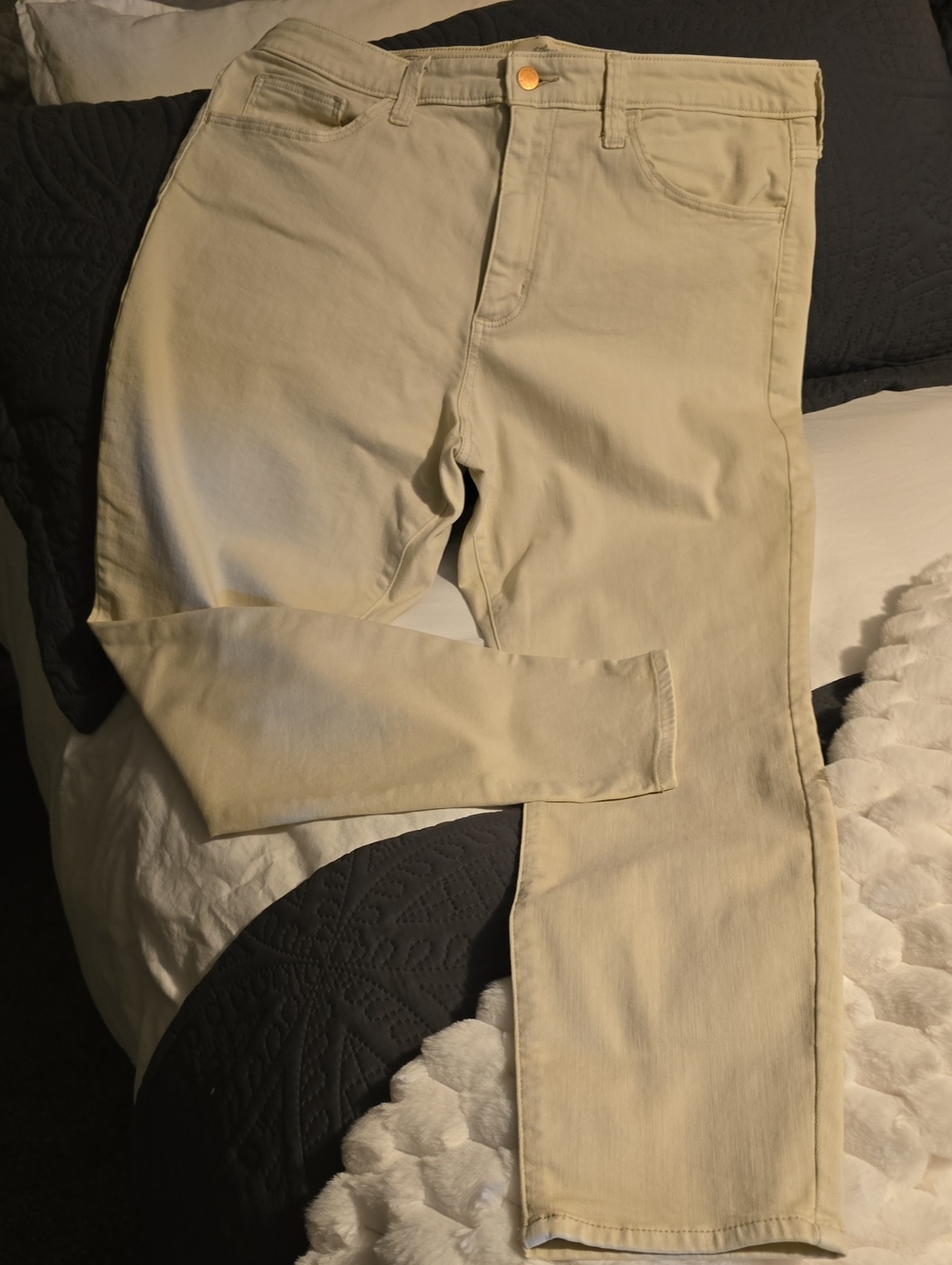 Universal Thread Women's Beige Skinny Jeans